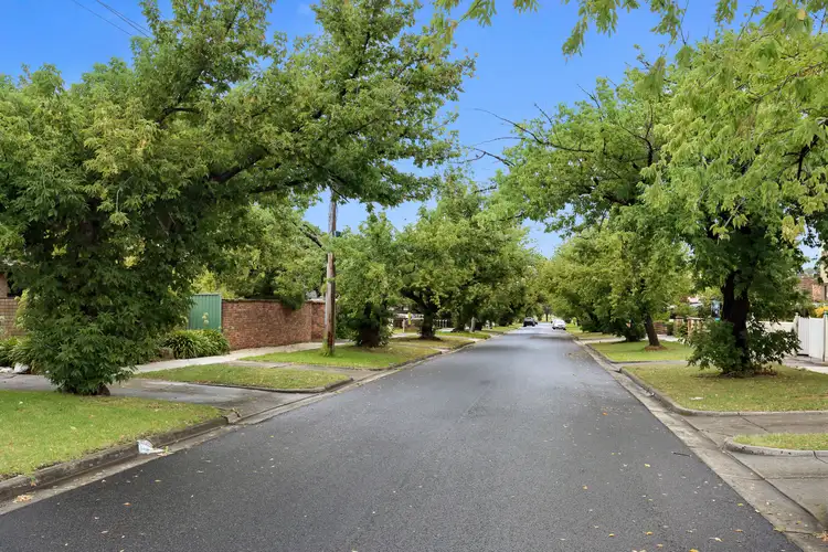 Fifth view of Homely block of units listing, 1-6/30 Wheatsheaf Road, Glenroy VIC 3046