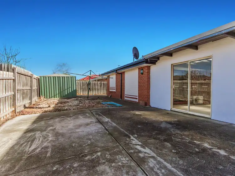 Seventh view of Homely house listing, 5 Mankina Circuit, Delahey VIC 3037
