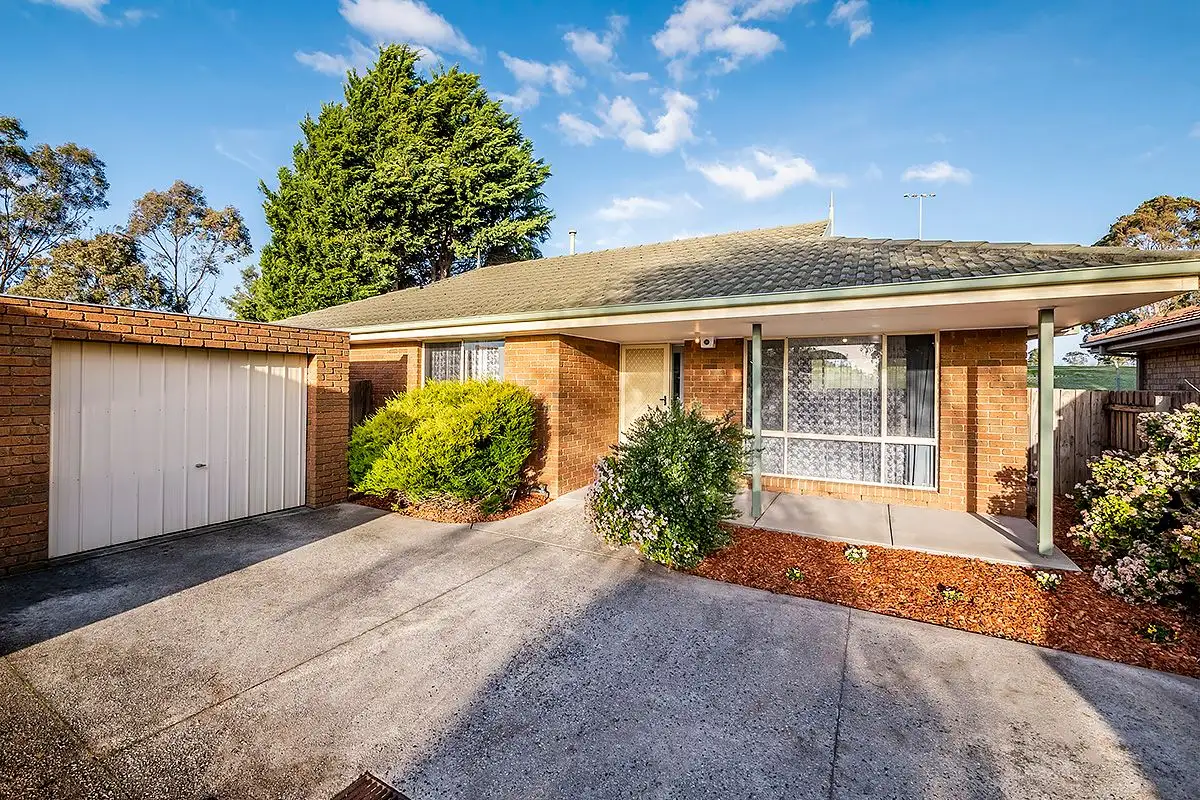 Main view of Homely house listing, 2/102 Duff Street, Cranbourne VIC 3977