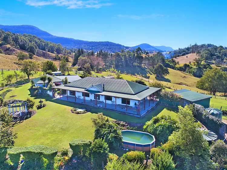 32 Yellowood Road, Tyalgum NSW 2484