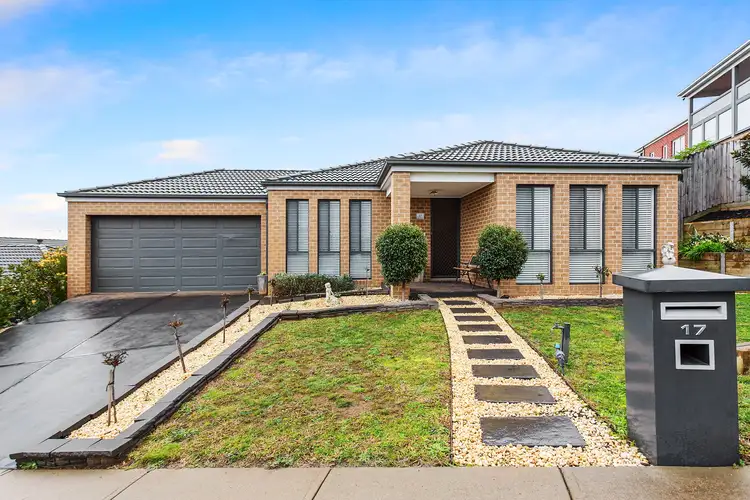 17 Tulloch Street, Drouin VIC 3818
