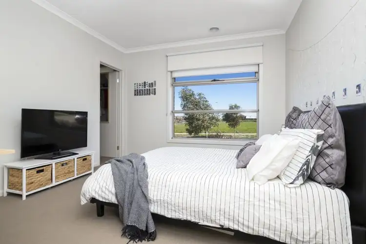 Fourth view of Homely house listing, 35 Allunga Way, Werribee VIC 3030