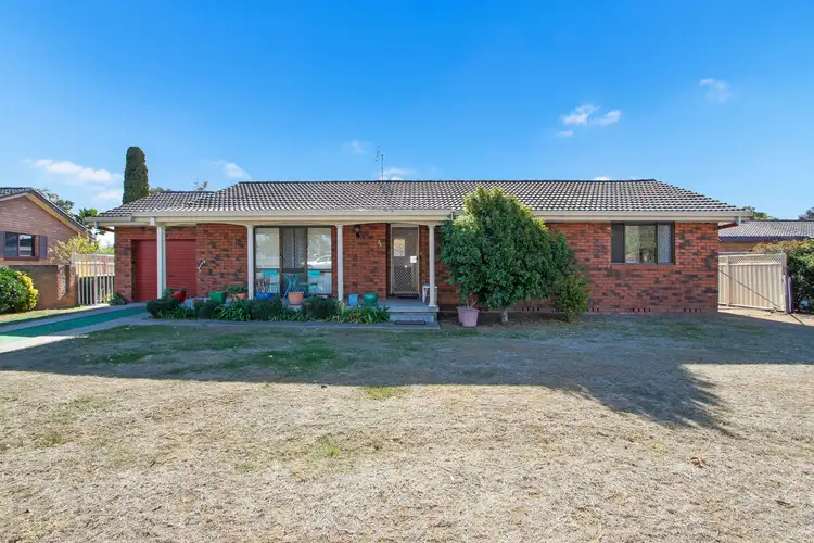 33 Waree Drive, Tamworth NSW 2340
