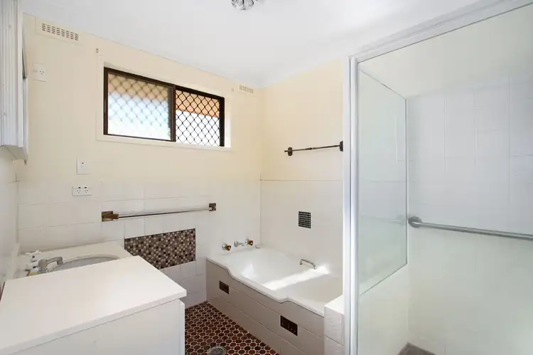 Sixth view of Homely house listing, 33 Waree Drive, Tamworth NSW 2340