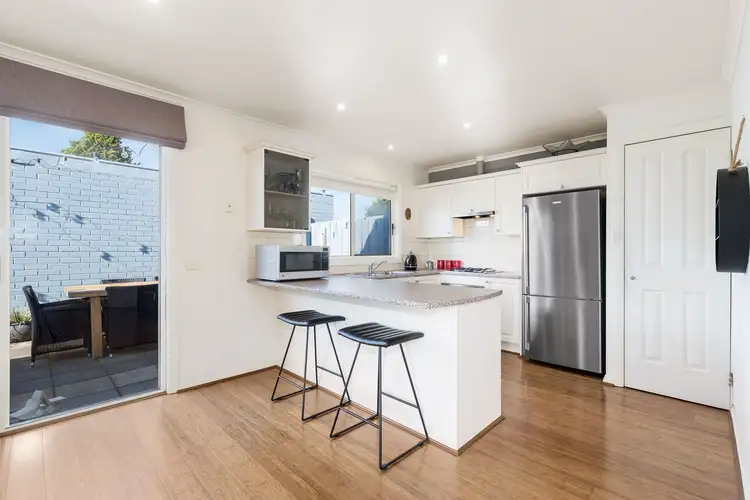 Fifth view of Homely unit listing, 2/14 Monteith Crescent, Endeavour Hills VIC 3802