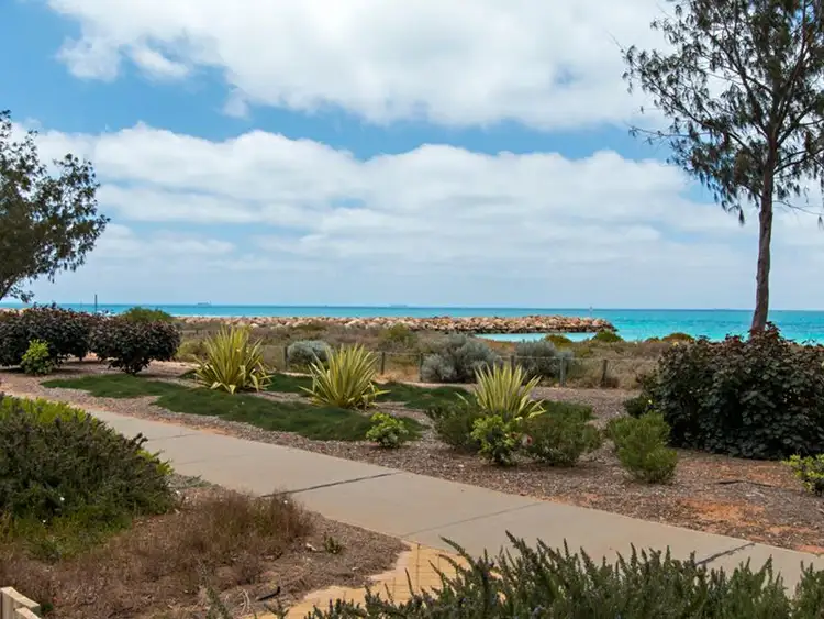 12 Mayhill Quays, Geraldton WA 6530