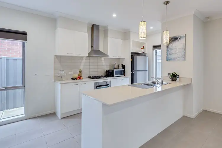 Second view of Homely house listing, 10 Risdon Chase, Wollert VIC 3750