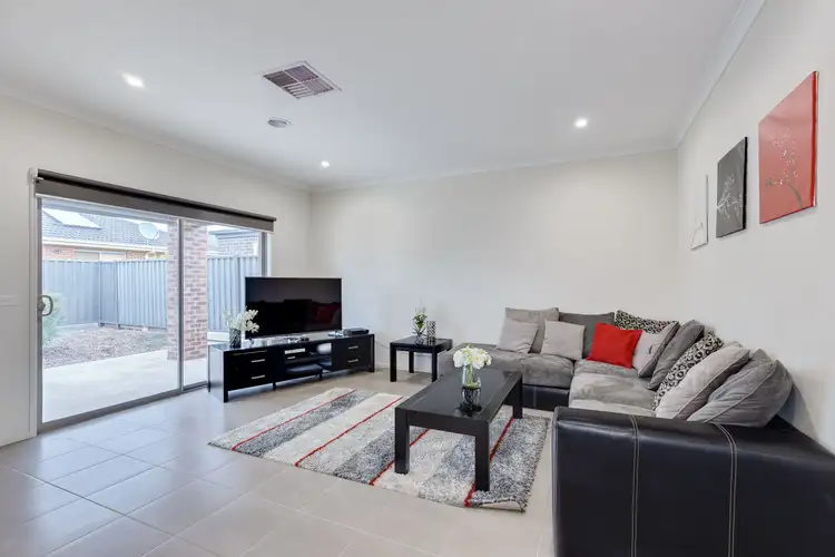 Fourth view of Homely house listing, 10 Risdon Chase, Wollert VIC 3750