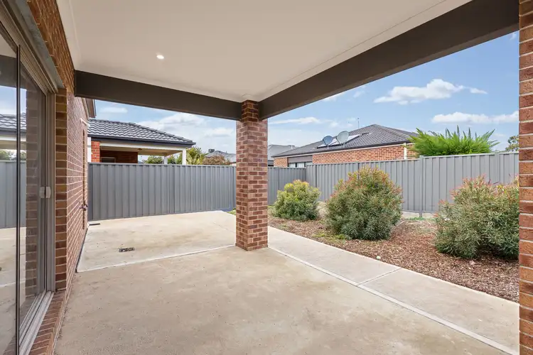 Fifth view of Homely house listing, 10 Risdon Chase, Wollert VIC 3750