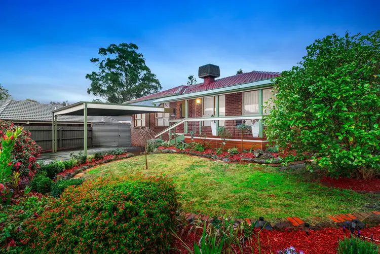 31 Churchill Drive, Mooroolbark VIC 3138
