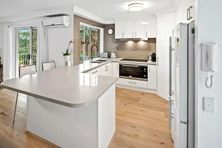 Fourth view of Homely apartment listing, 3/39-41 Sunbrite Avenue, Mermaid Beach QLD 4218