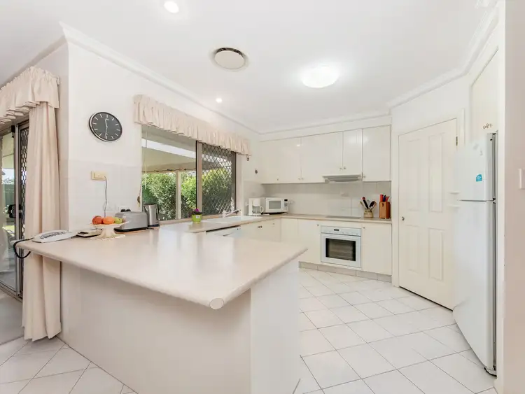 15 Nuthatch Street, Burleigh Waters QLD 4220