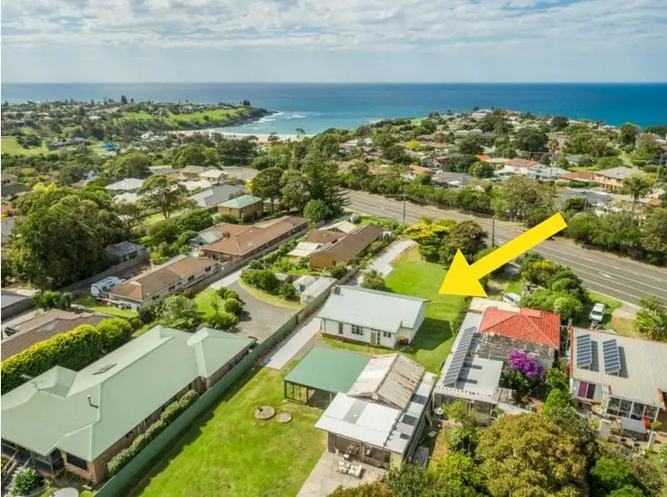 Main view of Homely house listing, 21 South Kiama Drive, Kiama Heights NSW 2533