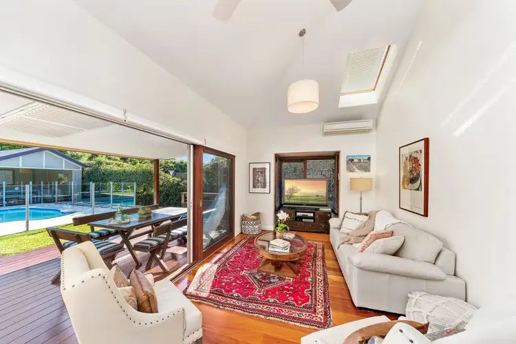 6 Weetalibah Road, Northbridge NSW 2063