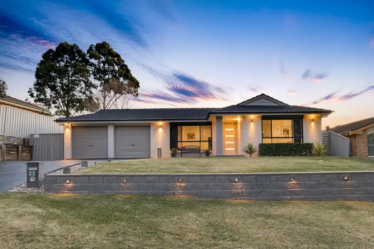 17 Mary Anne Close, Mount Annan NSW 2567