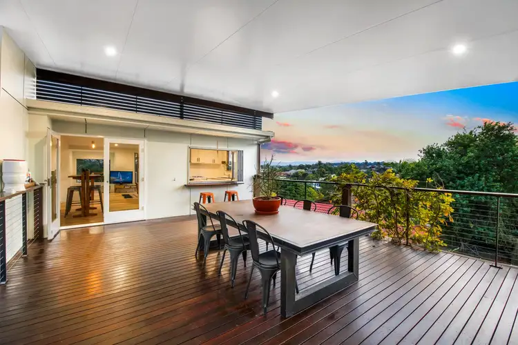 11 Danaus Court, Eatons Hill QLD 4037