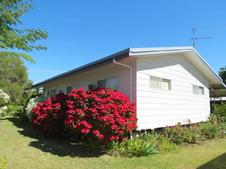 Second view of Homely house listing, 21 Mellish Crescent, Emerald QLD 4720