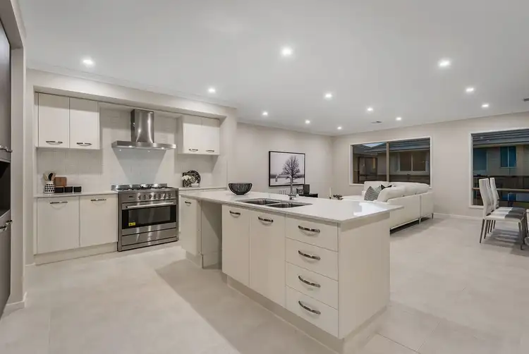 Sixth view of Homely house listing, 5 Nethercote Street, Craigieburn VIC 3064