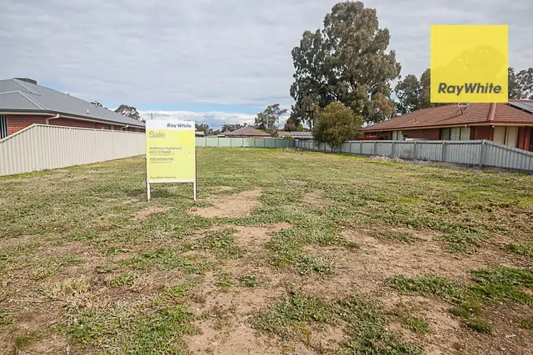 174 Jude Street, Howlong NSW 2643