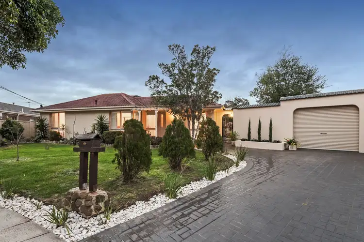 Second view of Homely house listing, 8 Lisbon Court, Kings Park VIC 3021