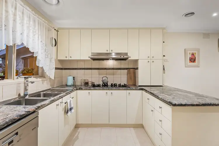 Sixth view of Homely house listing, 8 Lisbon Court, Kings Park VIC 3021