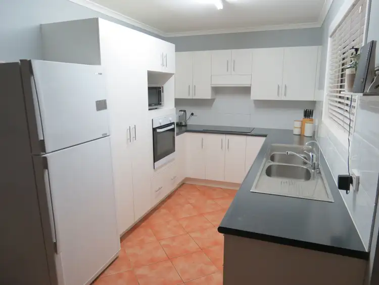 Second view of Homely house listing, 86 Braeside Road, Emerald QLD 4720