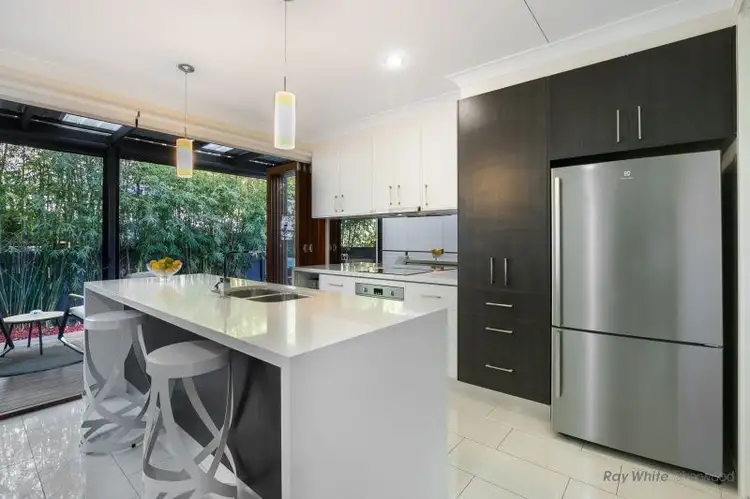 8/16 Bute Street, Sherwood QLD 4075