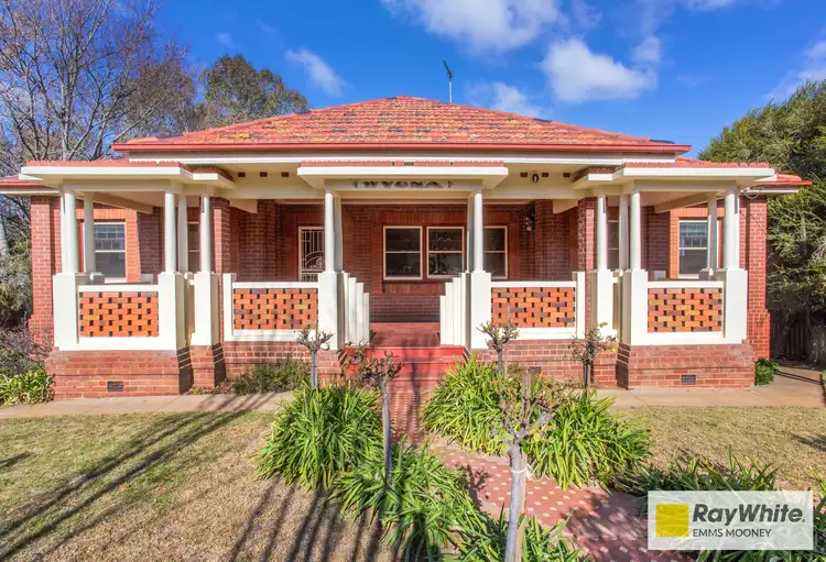 51 Liverpool Street, Cowra NSW 2794