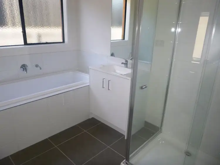 Fourth view of Homely unit listing, 9 Parkhead Circuit, Warragul VIC 3820