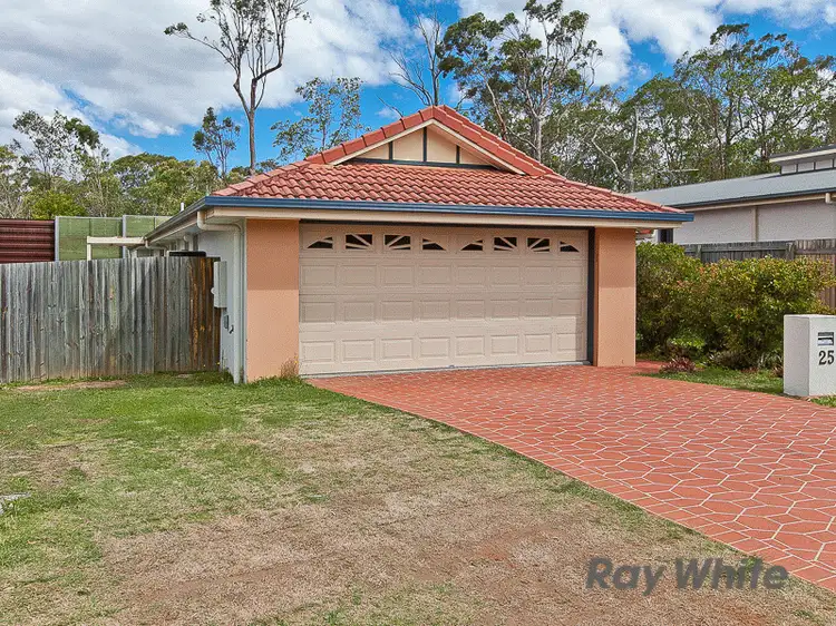 25 Gippsland Place, Calamvale QLD 4116