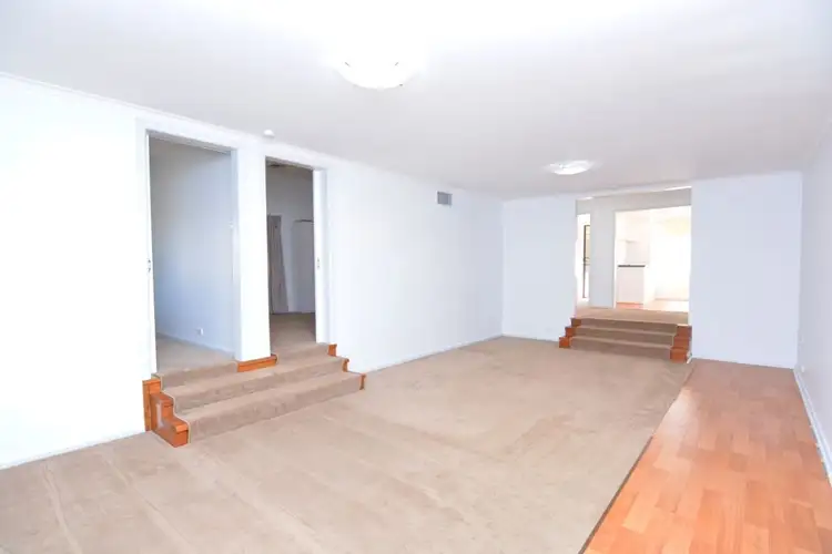 Fifth view of Homely house listing, 7 Westcliffs Crescent, Red Cliffs VIC 3496