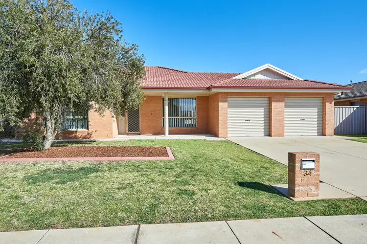 34 Hargrave Avenue, Lloyd NSW 2650