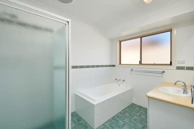 Fourth view of Homely house listing, 34 Hargrave Avenue, Lloyd NSW 2650