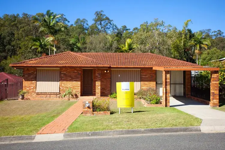 25 Glenalwyn Street, Holland Park QLD 4121