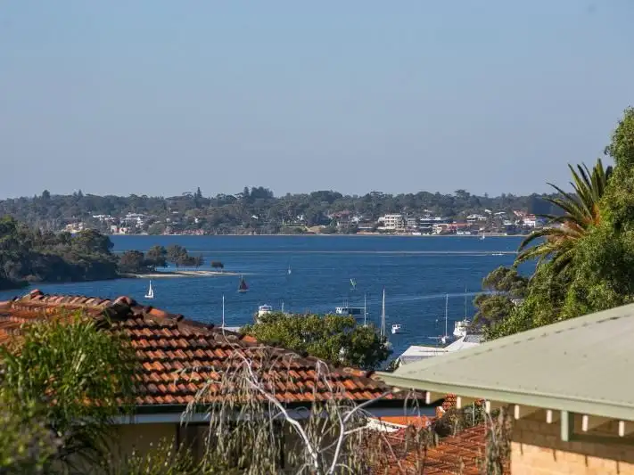 2/126 Petra Street, Bicton WA 6157