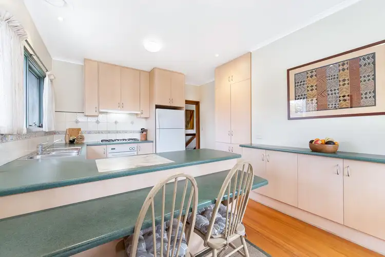 Third view of Homely house listing, 6 Castlereagh Court, Mount Waverley VIC 3149