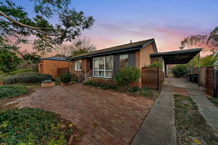 13 Hedley Street, Hackett ACT 2602