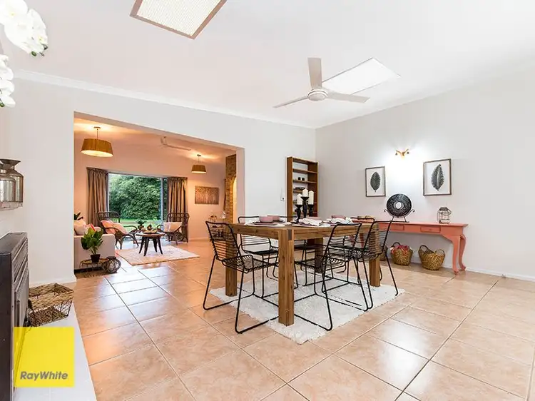 2 Lyndhurst Road, Kalamunda WA 6076