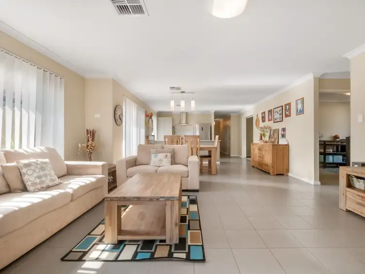 Seventh view of Homely house listing, 25 Bain Square, Forrestfield WA 6058