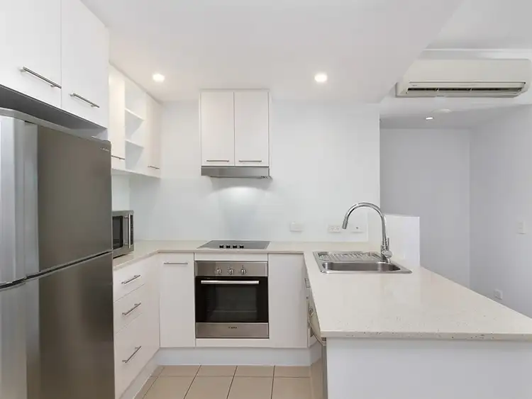 805/2 Dibbs Street, South Townsville QLD 4810