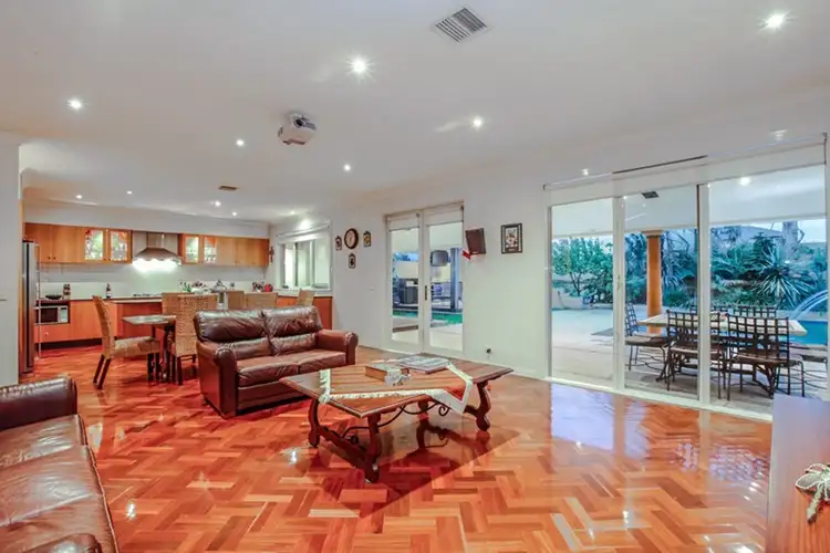 Fifth view of Homely house listing, 20 Robins Avenue, Reservoir VIC 3073