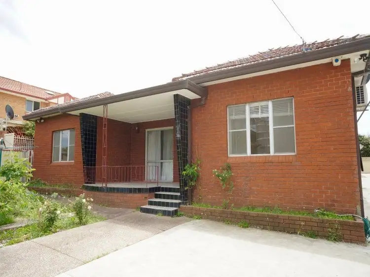 20 Hoskin Avenue