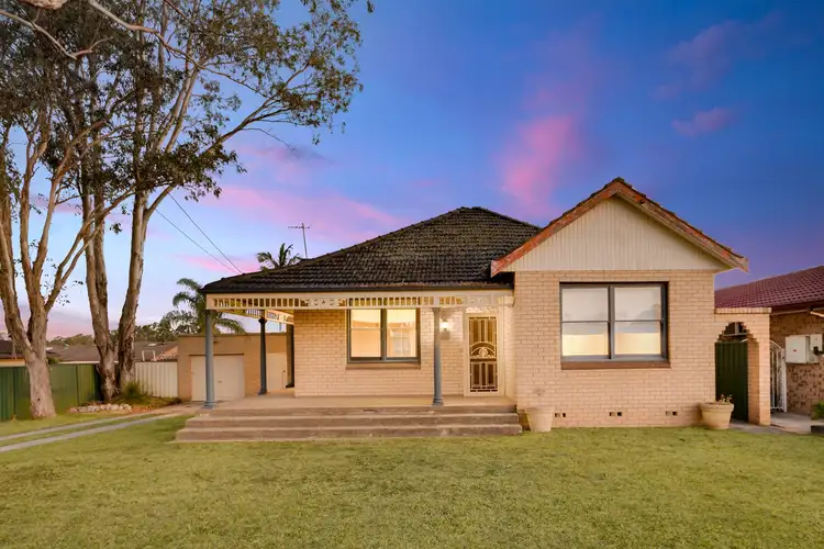 160 Harrow Road, Glenfield NSW 2167