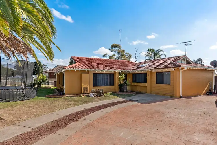 3 Dunrossil Avenue, Casula NSW 2170