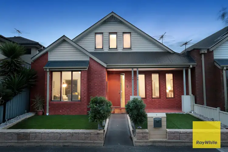 8 Atlas Walk, Point Cook VIC 3030