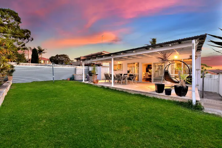 Main view of Homely house listing, 19 Mawson Parade, Chifley NSW 2036