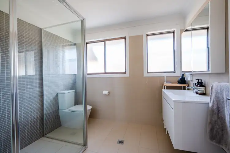 Fifth view of Homely house listing, 2 Renshaw Close, Scone NSW 2337