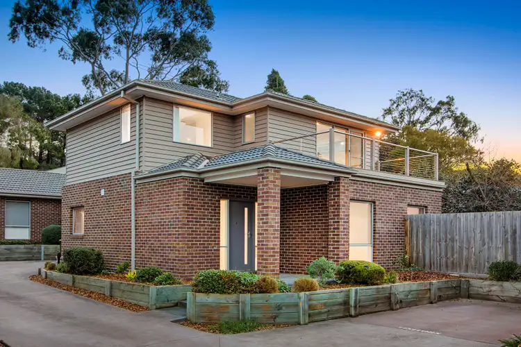 Main view of Homely townhouse listing, 4/38-40 Kenilworth Avenue, Frankston VIC 3199