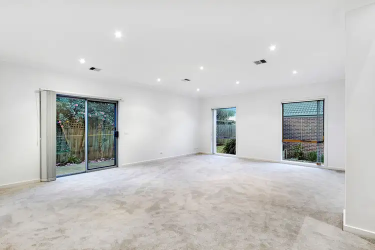 Fifth view of Homely townhouse listing, 4/38-40 Kenilworth Avenue, Frankston VIC 3199
