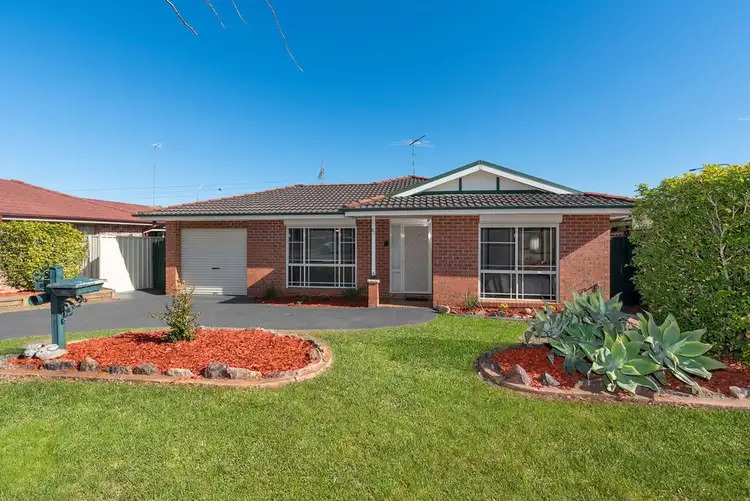 58 Whitsunday Circuit, Green Valley NSW 2168